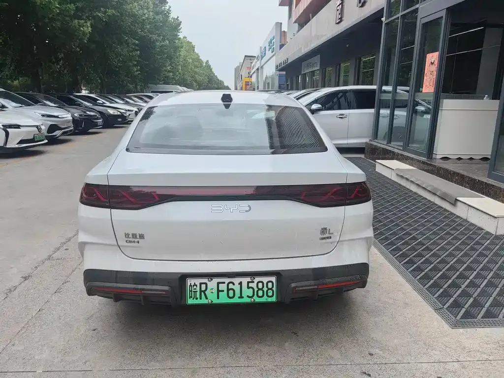 BYD Qin L — фото 7