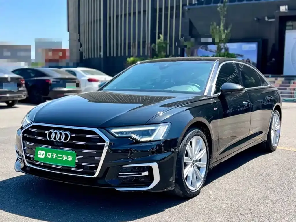 Audi A6L — фото 1