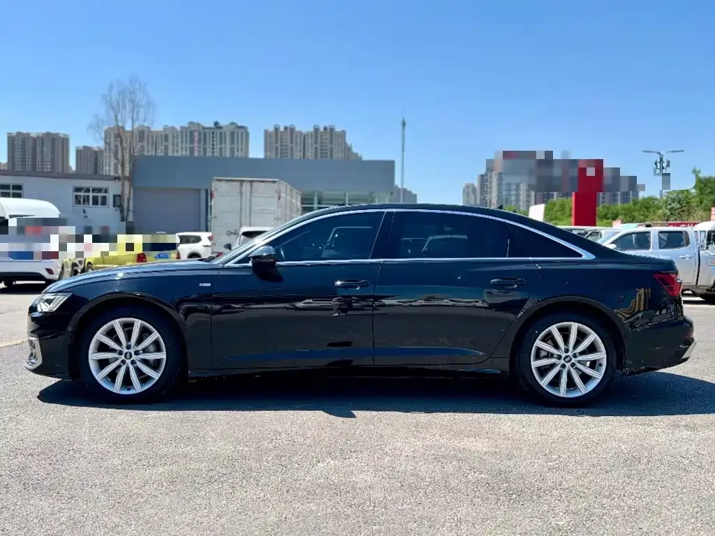 Audi A6L — фото 6