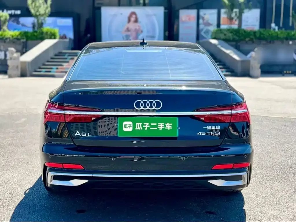 Audi A6L — фото 8