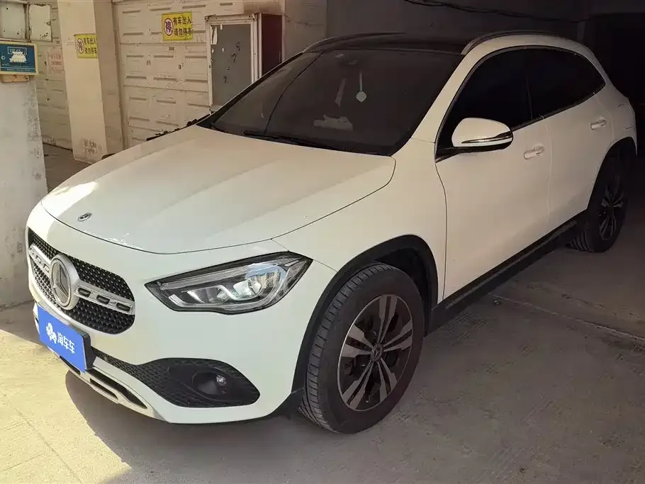 Mercedes-Benz GLA — фото 1