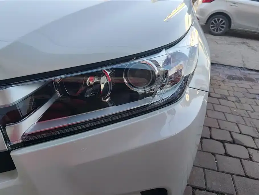 Toyota Highlander 2021 из CN, фото 2
