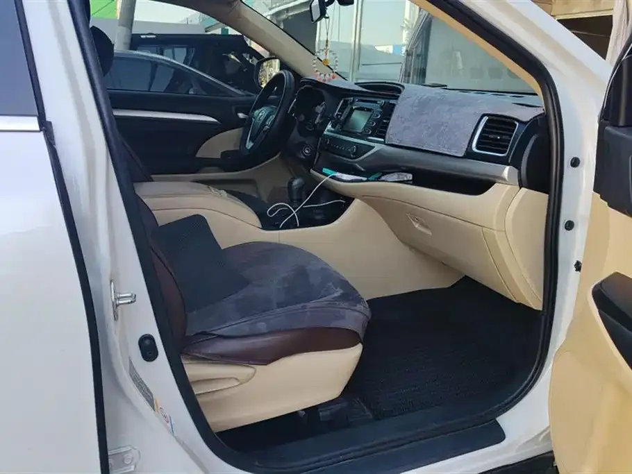Toyota Highlander 2021 из CN, фото 8