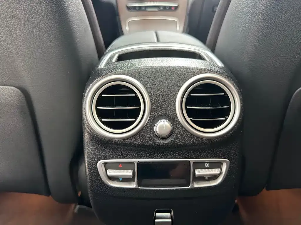 Mercedes-Benz GLC — фото 2