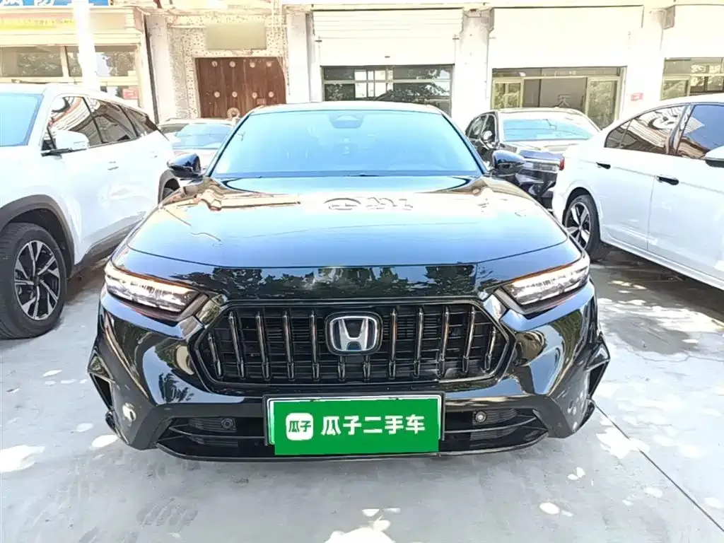 Honda Inspire PHEV 2024 из CN, фото 8