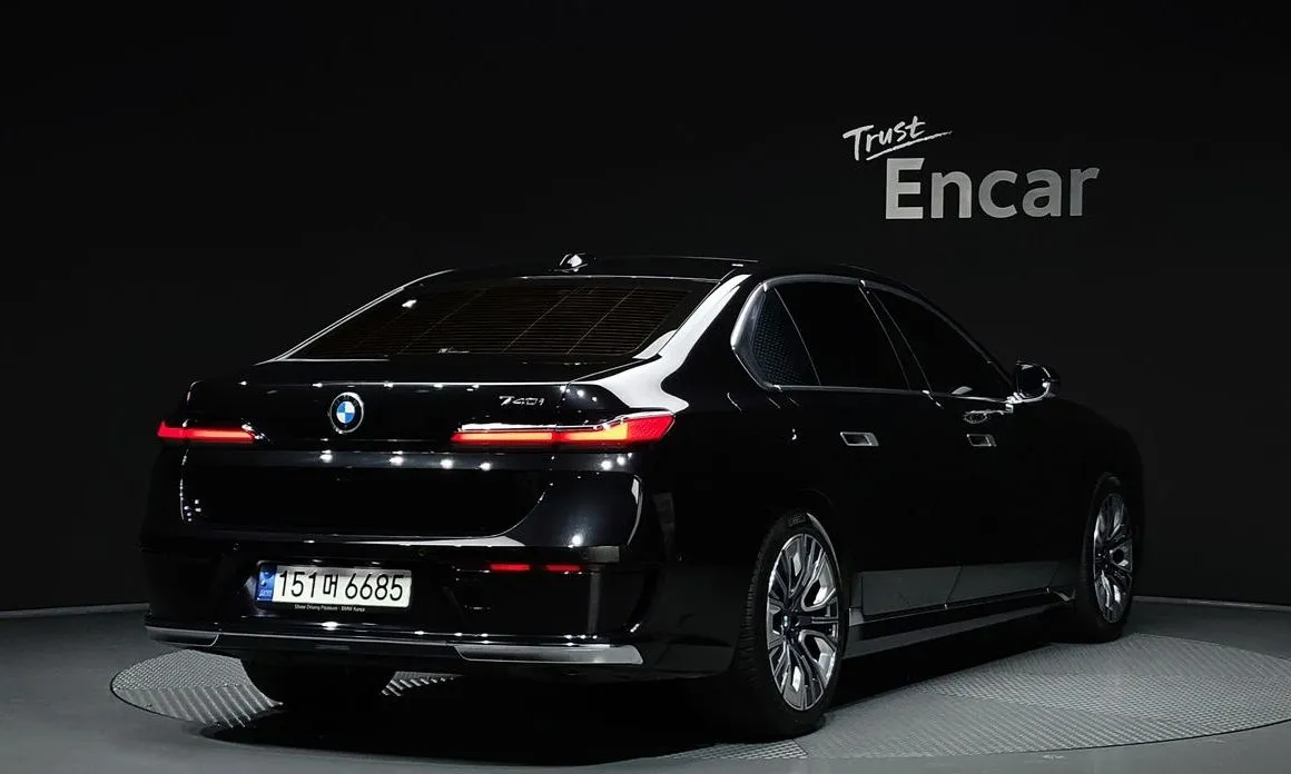 BMW 7-Series 2023 из KR, фото 3