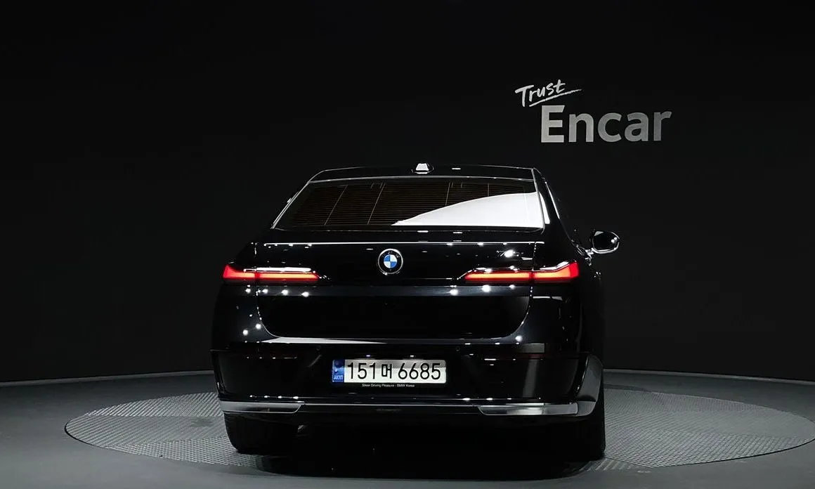 BMW 7-Series 2023 из KR, фото 4
