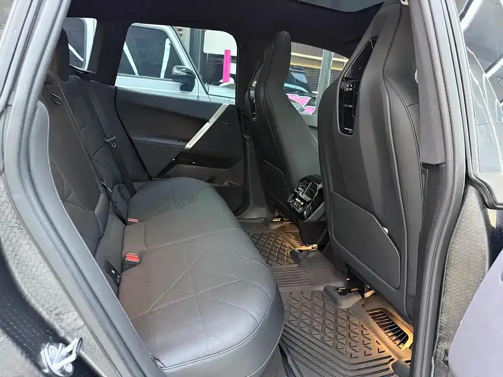 BMW iX 2023 из CN, фото 3