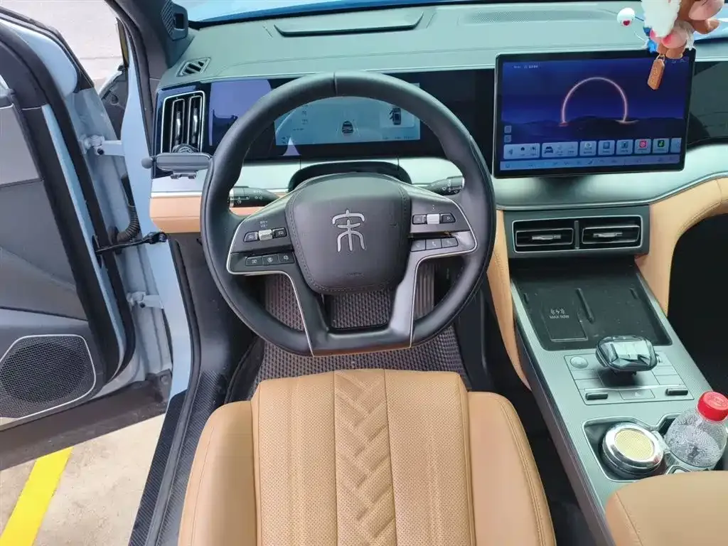 BYD L DM-i — фото 10