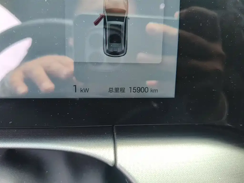 BYD L DM-i — фото 3