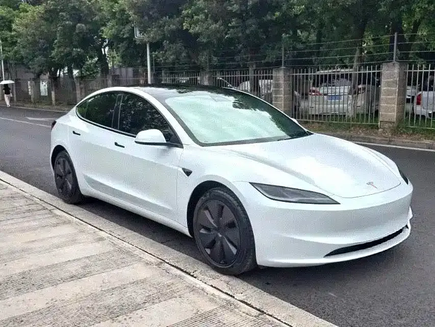 Tesla Model 3 — фото 6