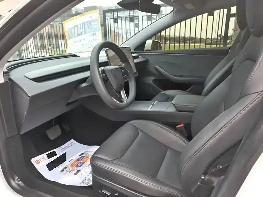 Tesla Model 3 — фото 2