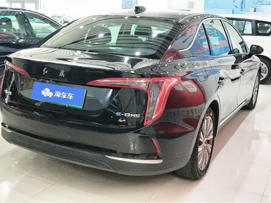 Hongqi E-QM5 — фото 8