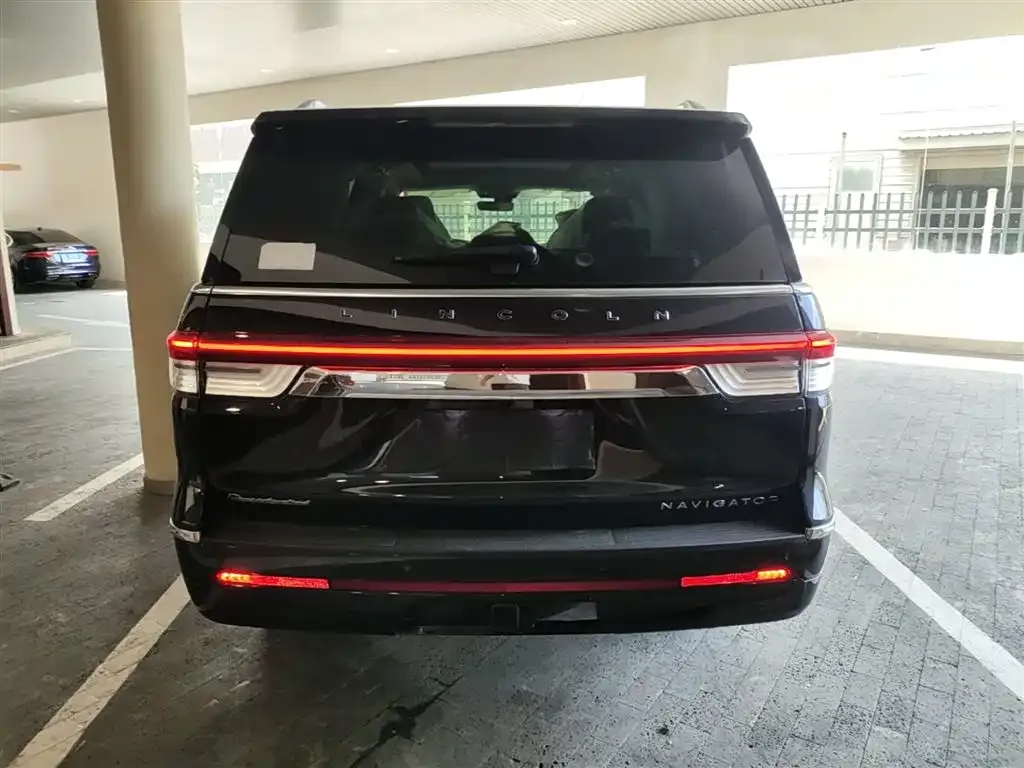 Lincoln Navigator — фото 10