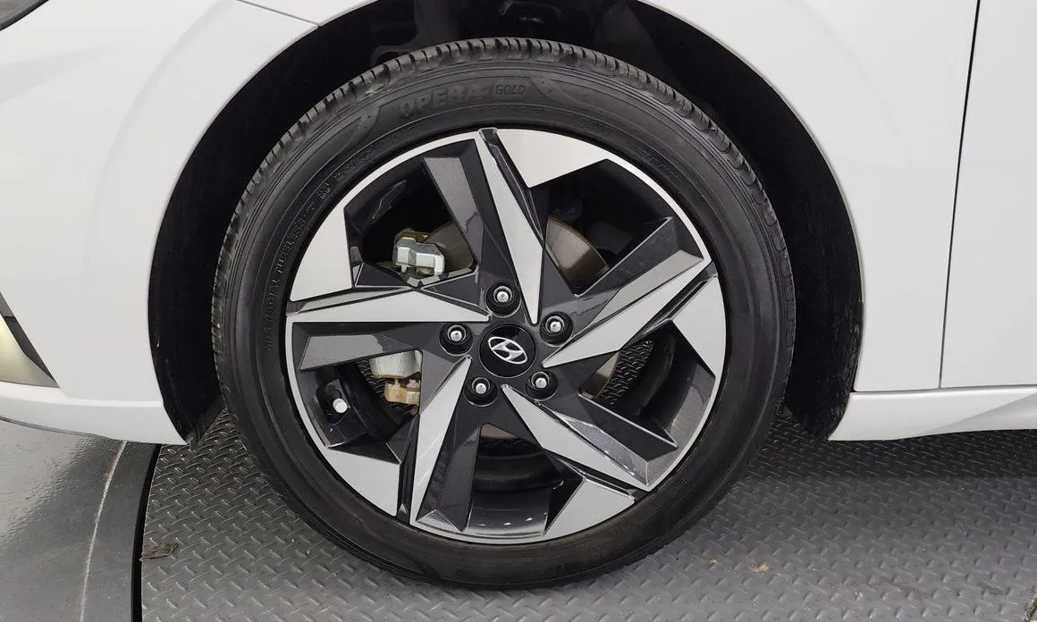 Hyundai AVANTE 2023 из KR, фото 5