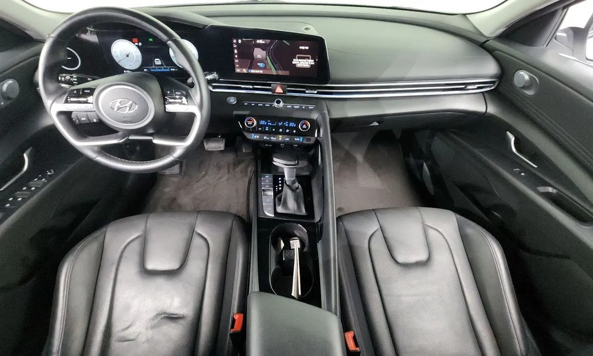 Hyundai AVANTE 2023 из KR, фото 6