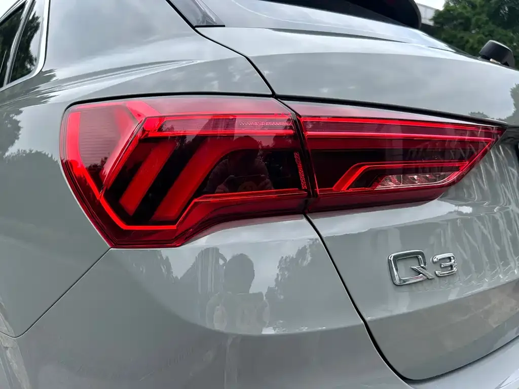 Audi Q3 — фото 5