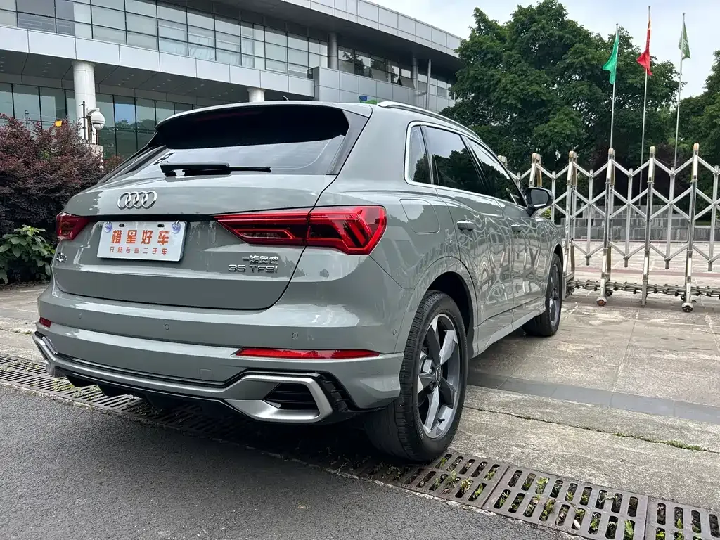 Audi Q3 — фото 6
