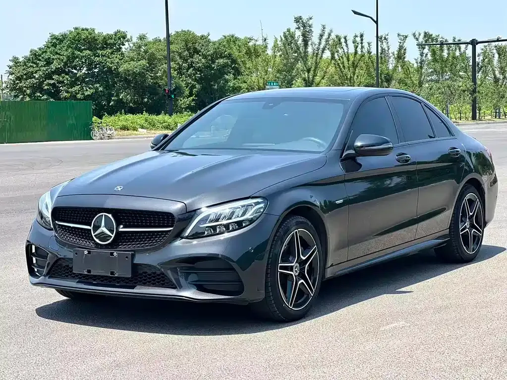 Mercedes-Benz C-Class — фото 1