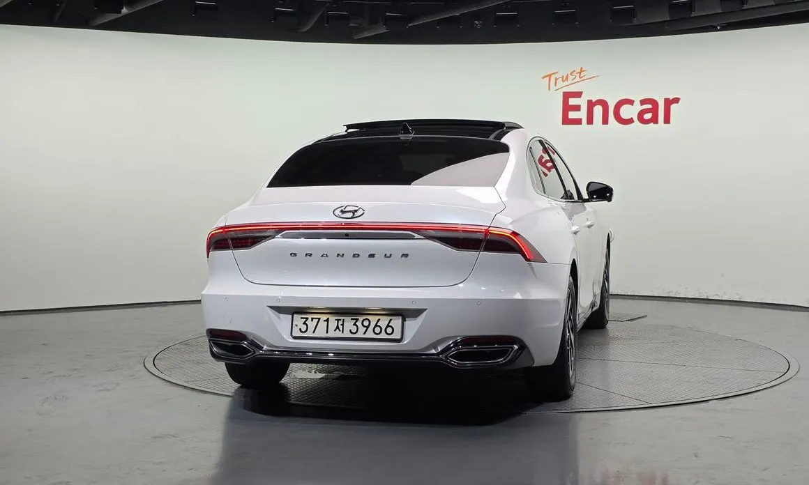 Hyundai Grandeur 2022 из KR, фото 7