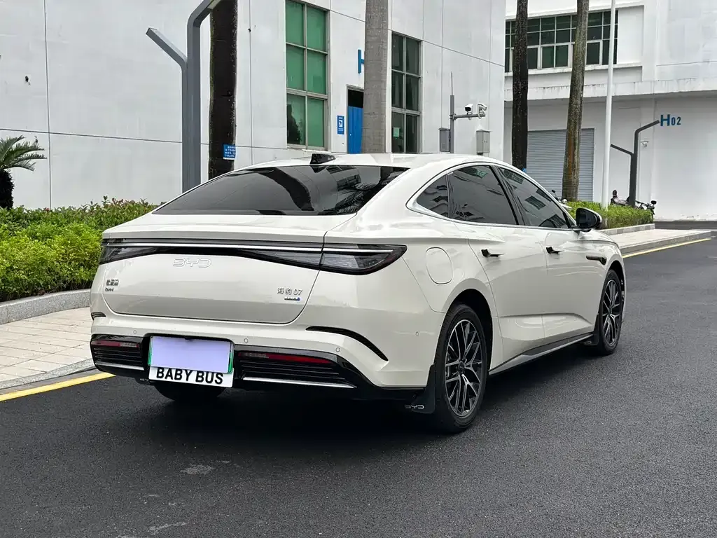 BYD Seal 07 DM-i 2025 из CN, фото 8