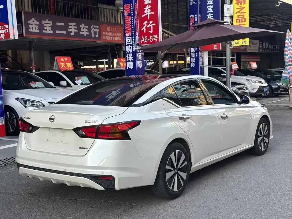 Nissan Teana — фото 4