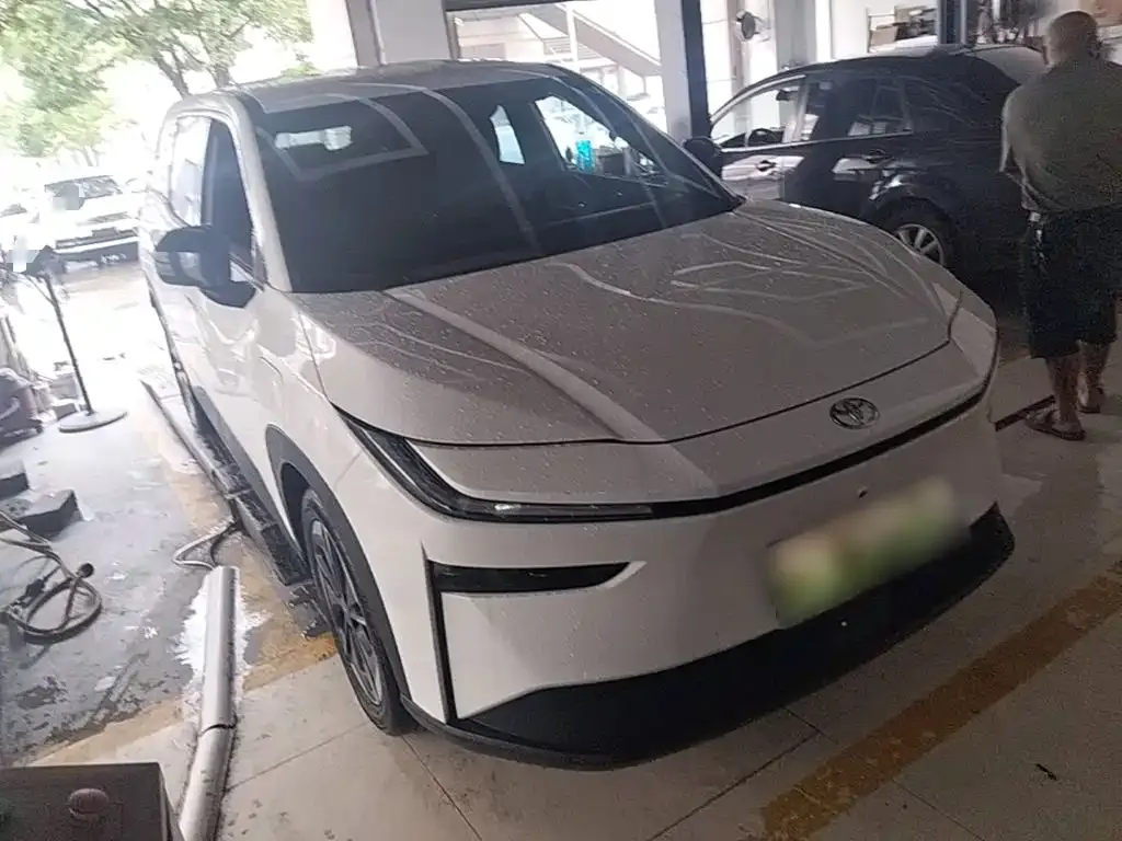 Toyota Platinum 3X 2026 из CN, фото 6