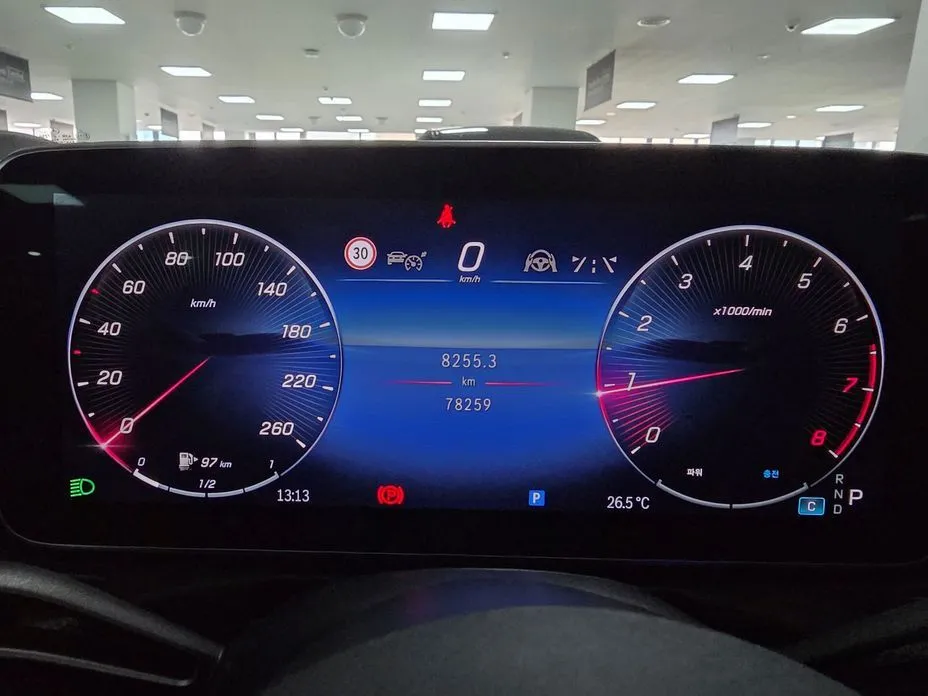 Mercedes-Benz C-Class 2023 из KR, фото 8