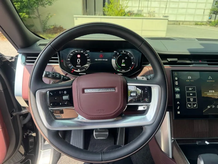 Land Rover Range Rover 2025 из KR, фото 3
