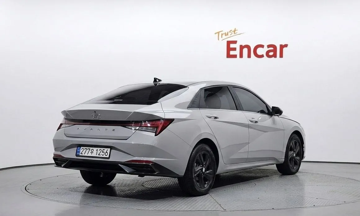 Hyundai AVANTE — фото 8