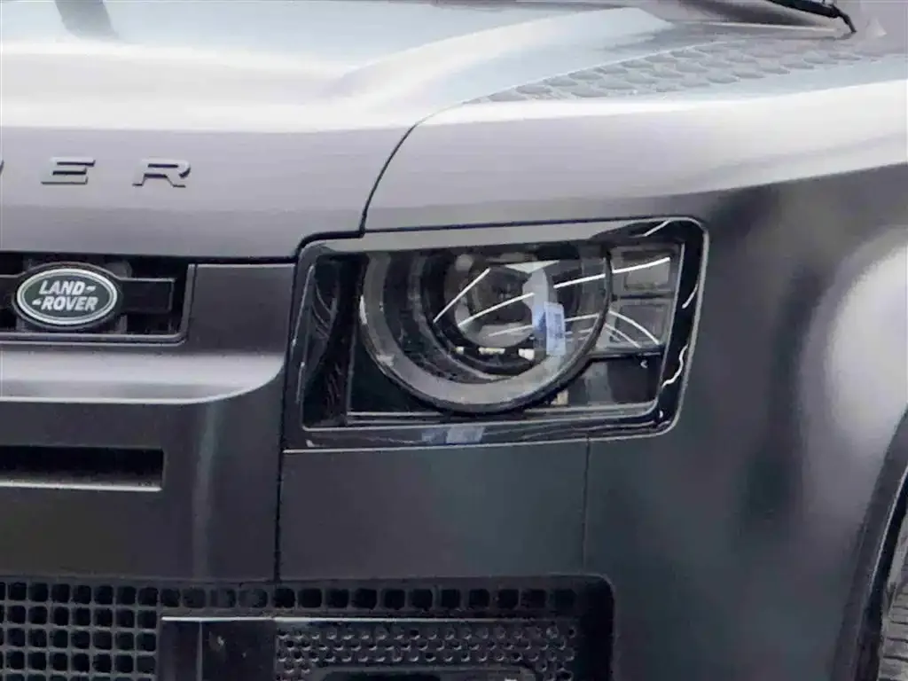 Land Rover Defender — фото 10