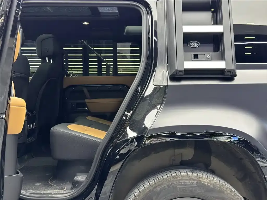 Land Rover Defender — фото 5