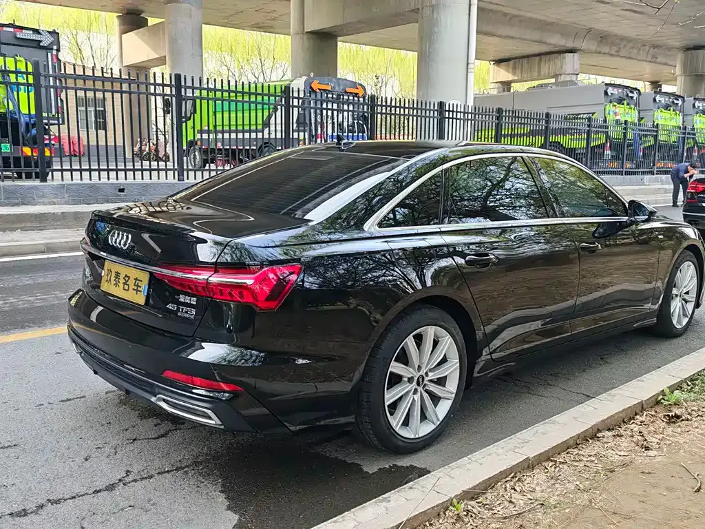Audi A6L — фото 4