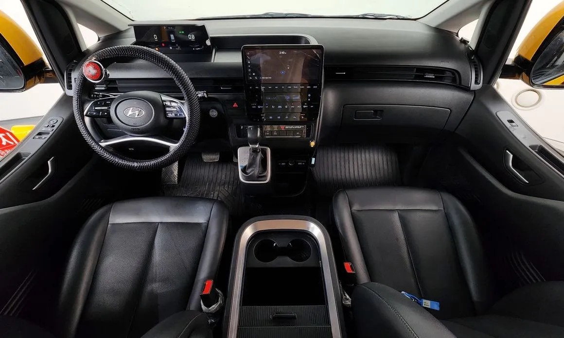 Hyundai Staria 2023 из KR, фото 3
