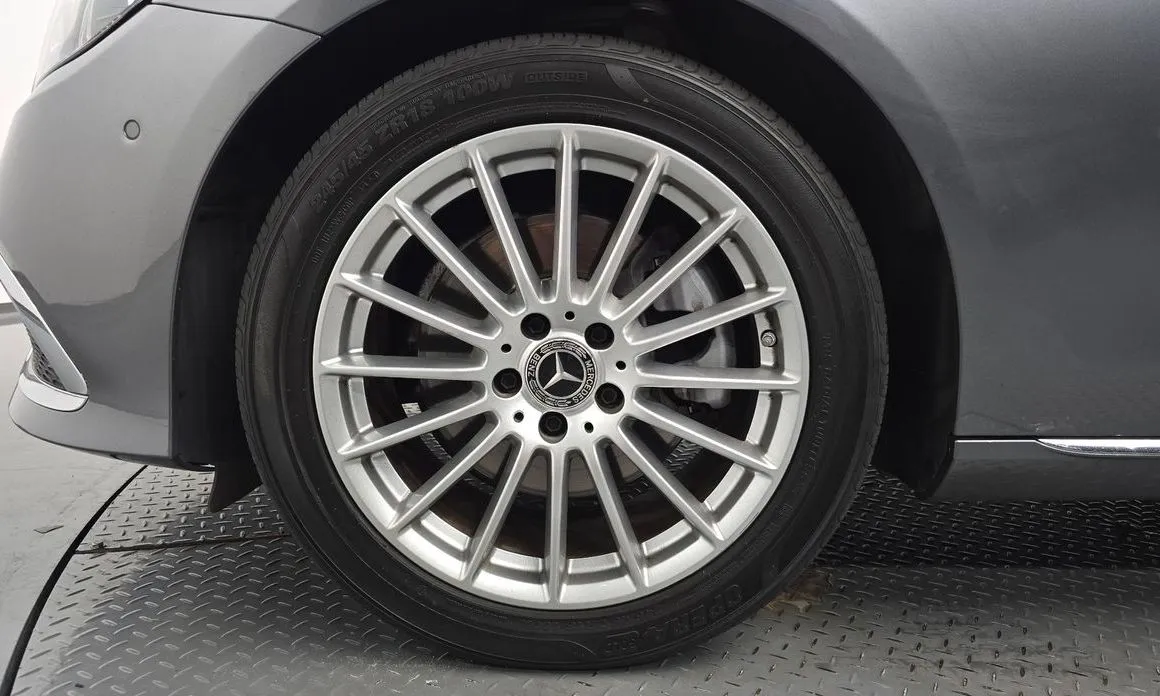 Mercedes-Benz E-Class 2021 из KR, фото 5