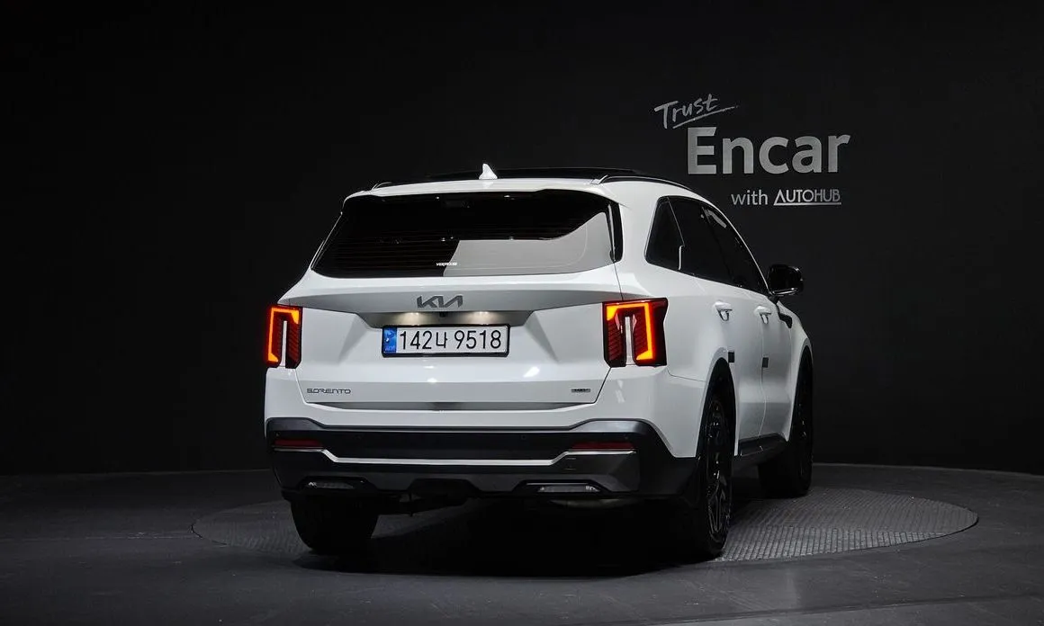 Kia Sorento — фото 7