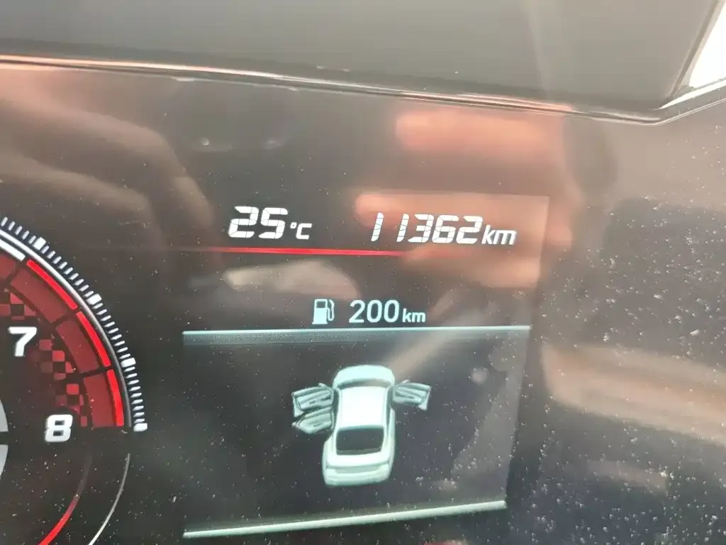 Hyundai Elantra — фото 10