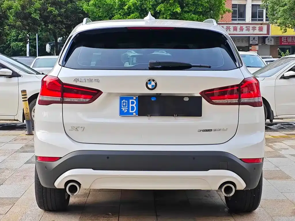BMW X1 — фото 2
