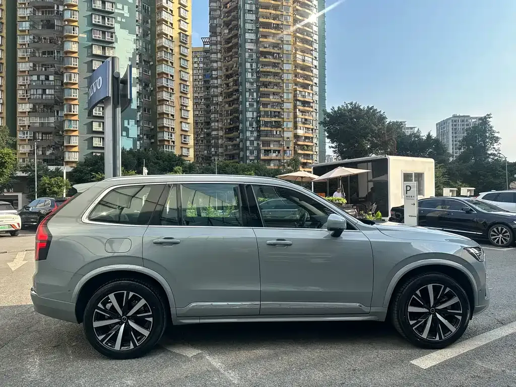 Volvo XC90 PHEV 2025 из CN, фото 7