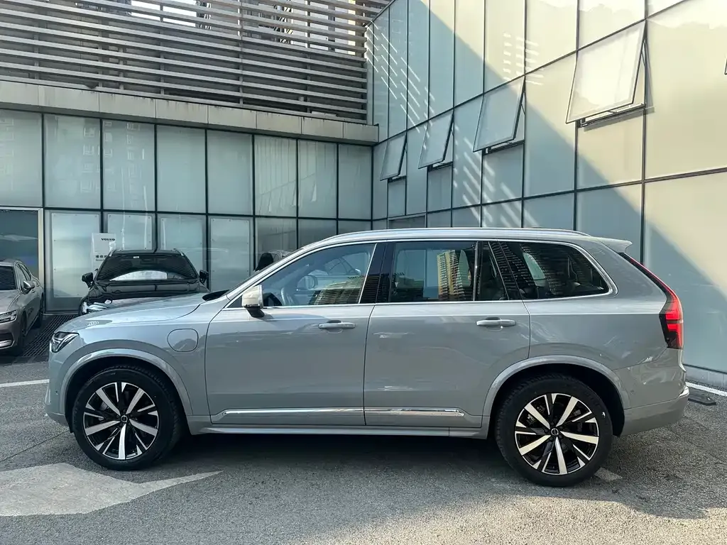 Volvo XC90 PHEV 2025 из CN, фото 9