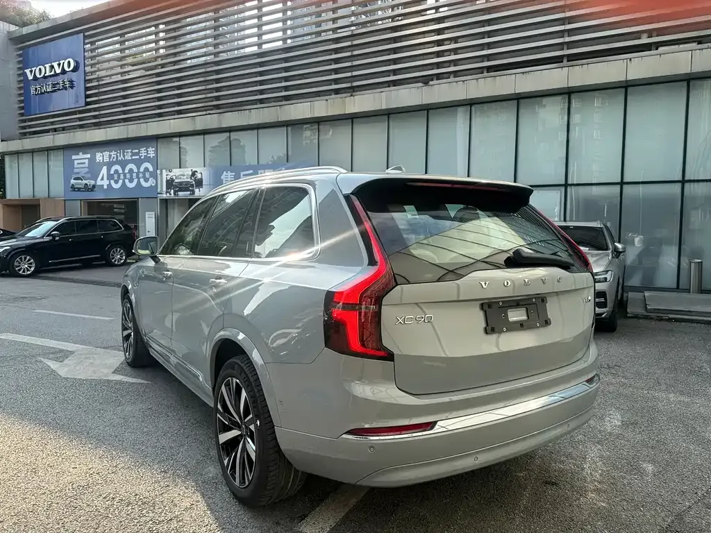 Volvo XC90 PHEV 2025 из CN, фото 5