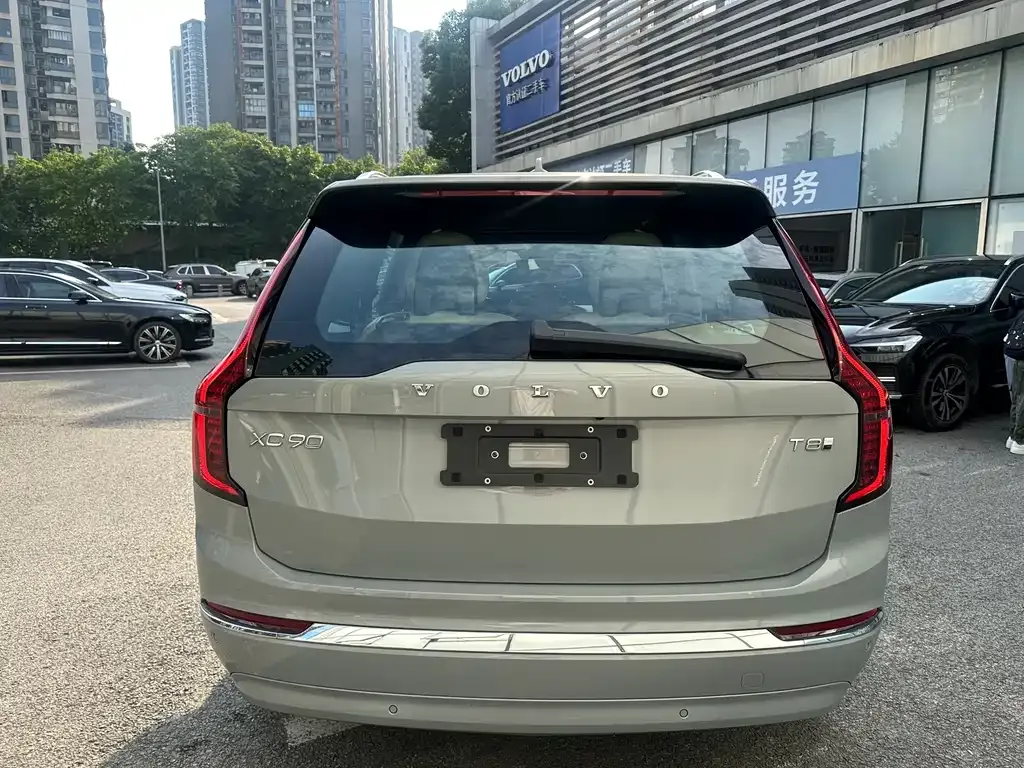 Volvo XC90 PHEV 2025 из CN, фото 3
