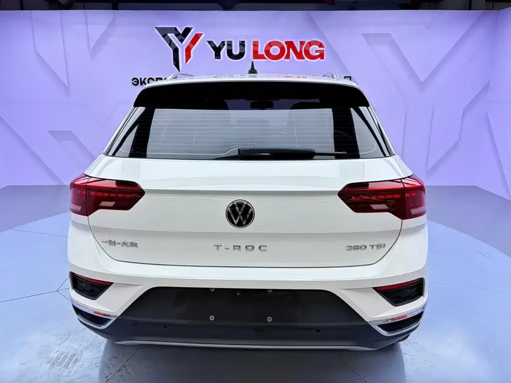 Volkswagen T-Roc — фото 2