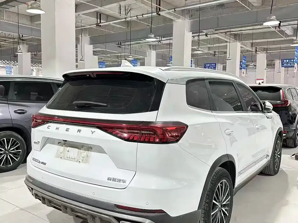 Chery Tiggo 8 — фото 3