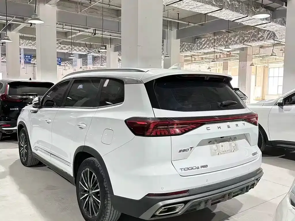 Chery Tiggo 8 — фото 8