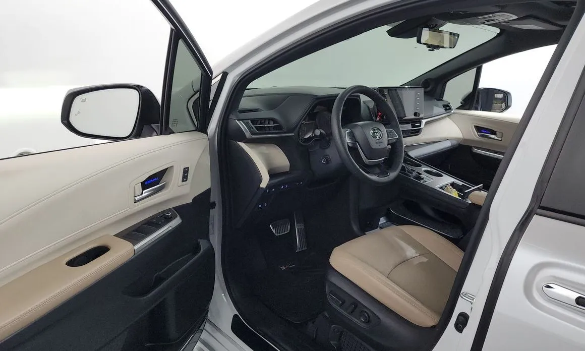 Toyota Sienna 2024 из KR, фото 10
