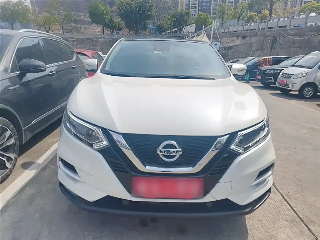 Nissan Qashqai — фото 2