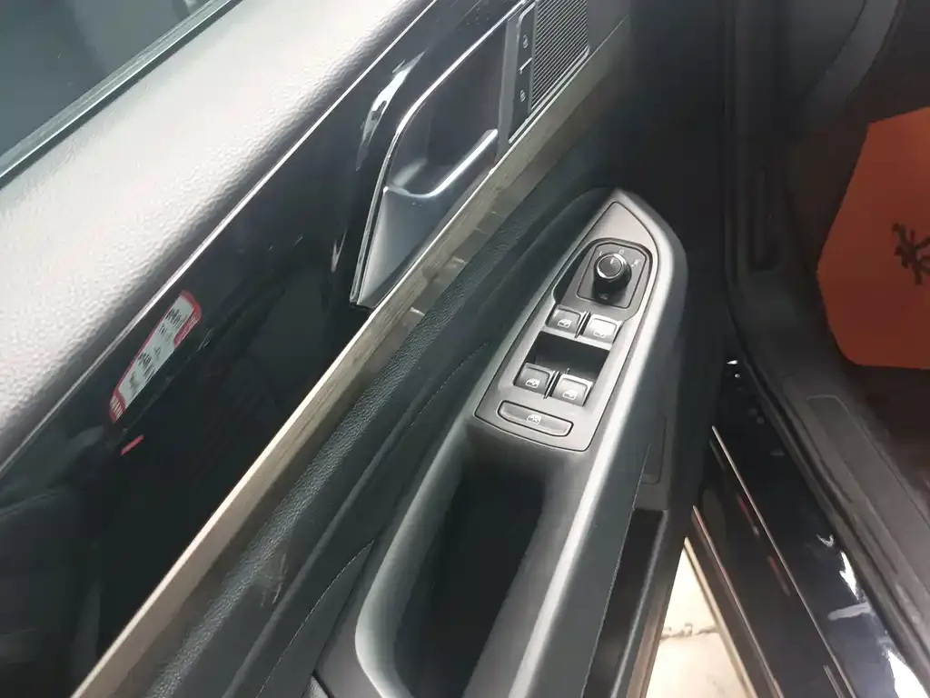 Volkswagen Passat 2021 из CN, фото 10