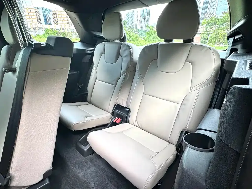 Volvo XC90 PHEV 2025 из CN, фото 10