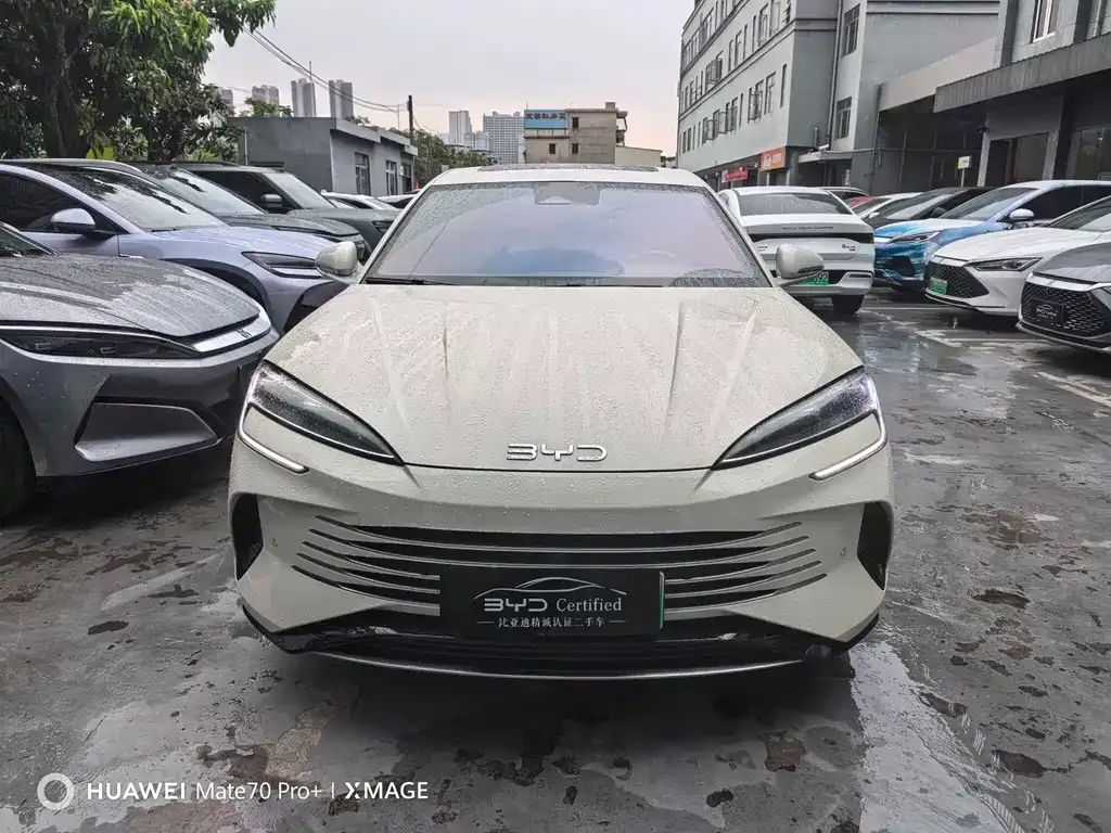 BYD Seal — фото 8